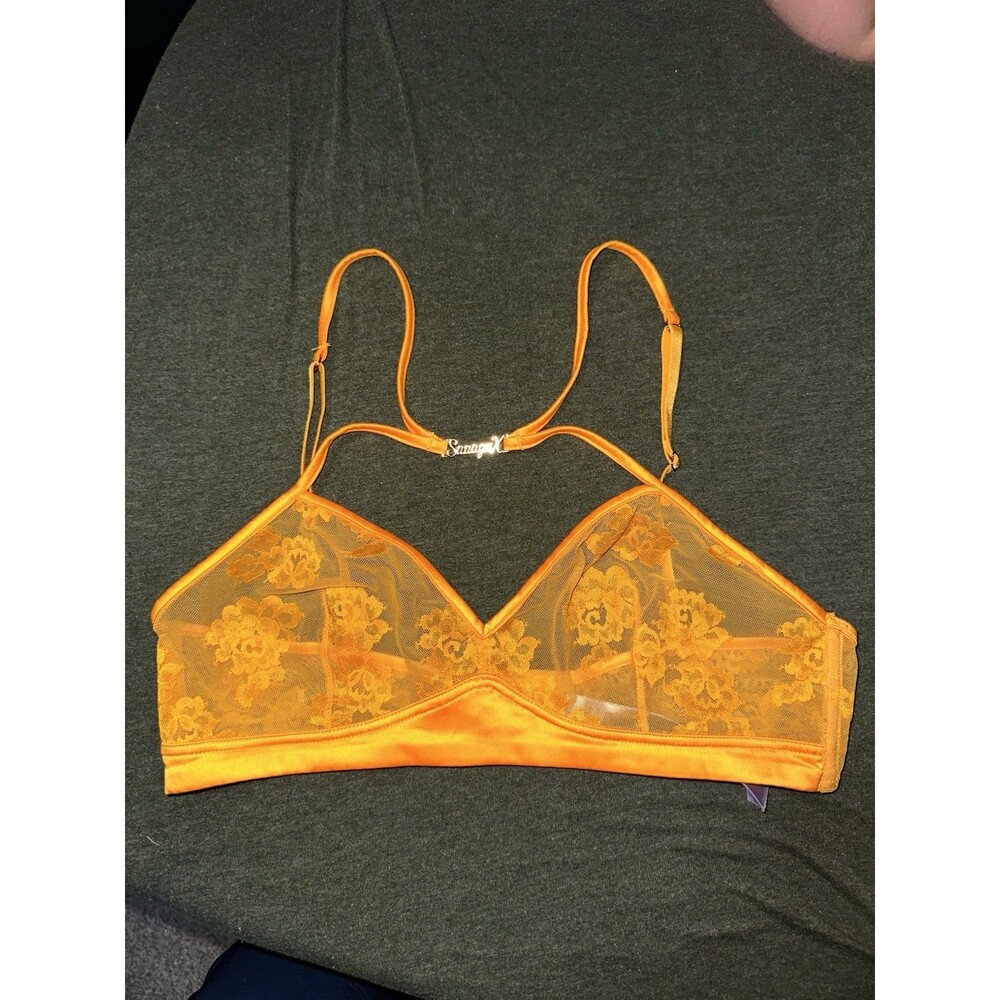 Savage x Fenty Rihanna Bright Orange Lace Floral Lingerie Bra Medium Brand New